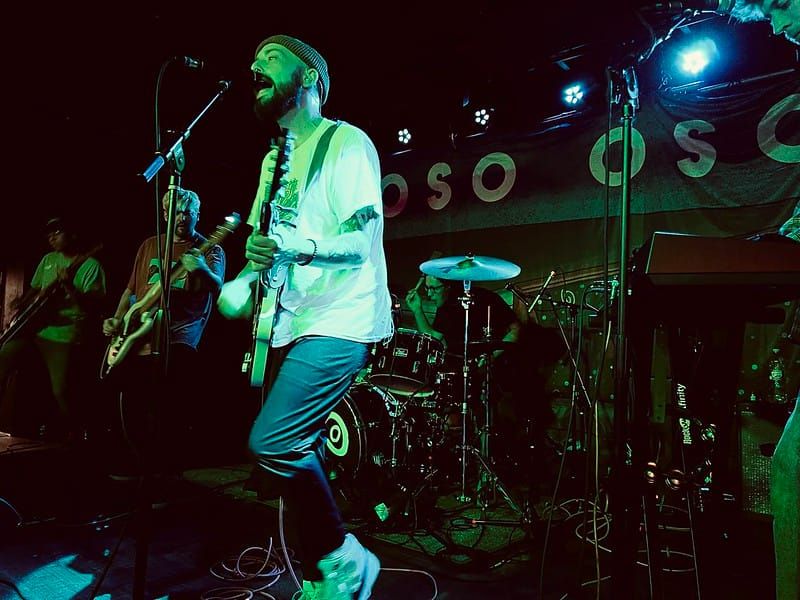 Concert photo - Oso Oso